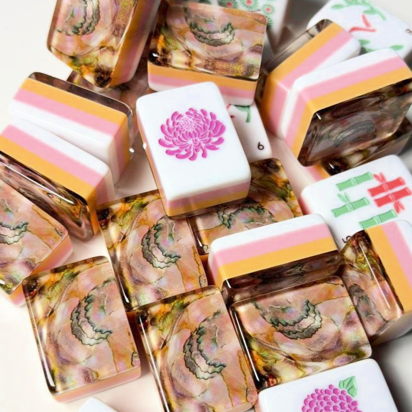 Chrysanthemum Pearl Mahjong Tiles 4